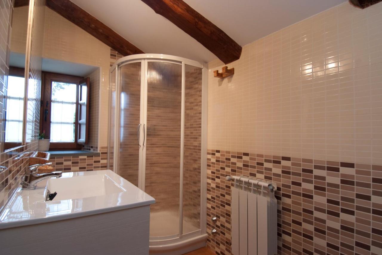 Apartamentos Rurales Tia Vicenta Santa Eulalia de Oscos Eksteriør billede