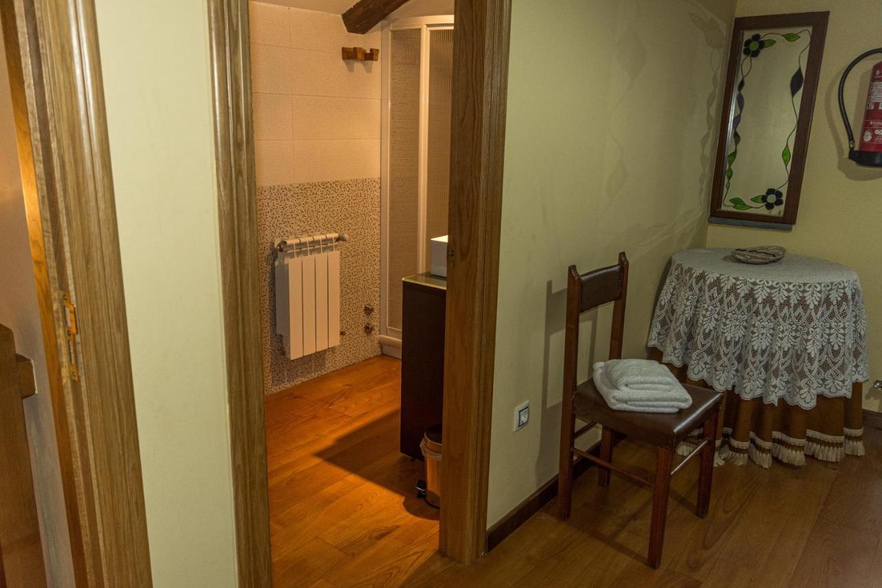 Apartamentos Rurales Tia Vicenta Santa Eulalia de Oscos Eksteriør billede