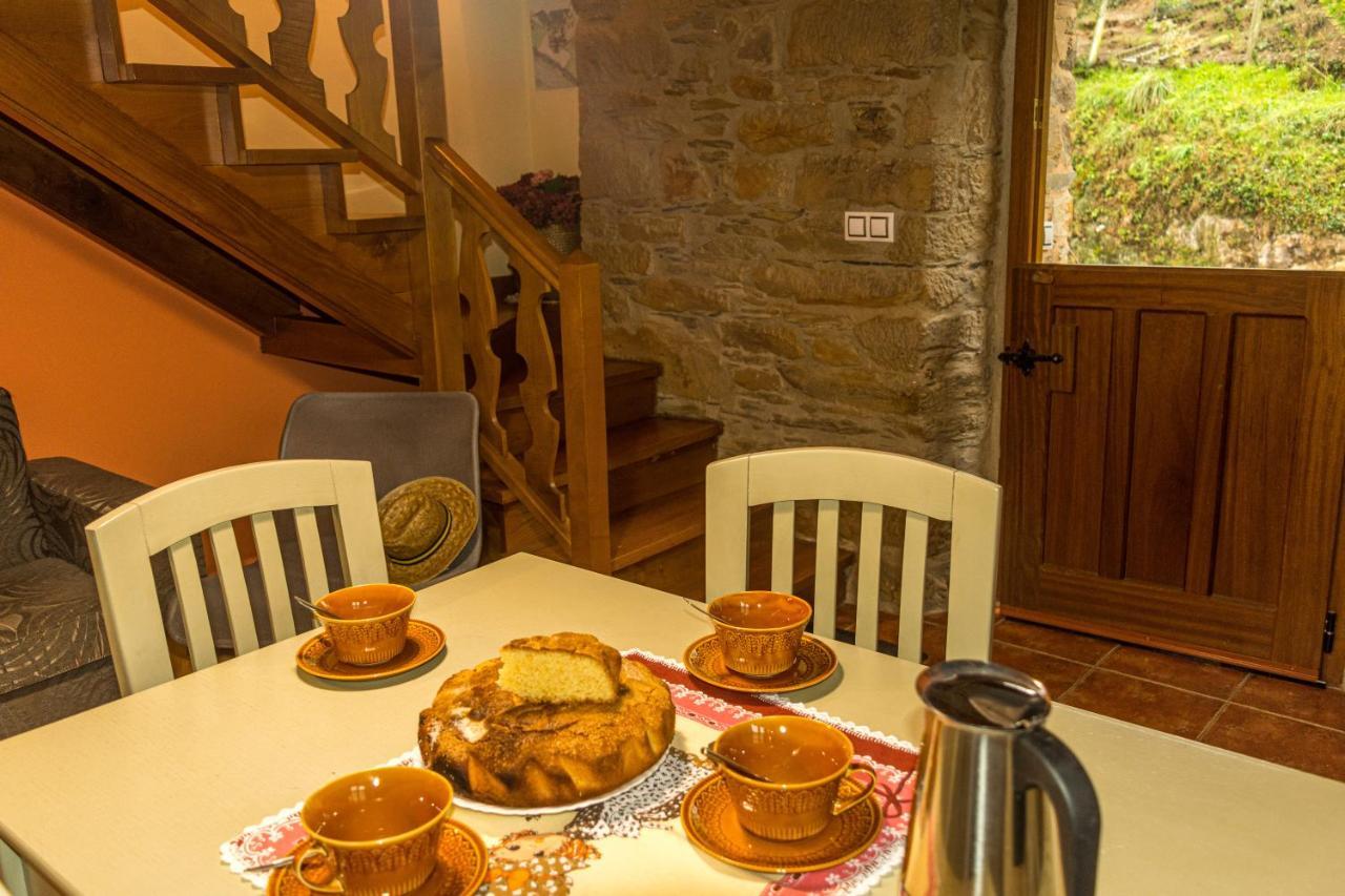 Apartamentos Rurales Tia Vicenta Santa Eulalia de Oscos Eksteriør billede