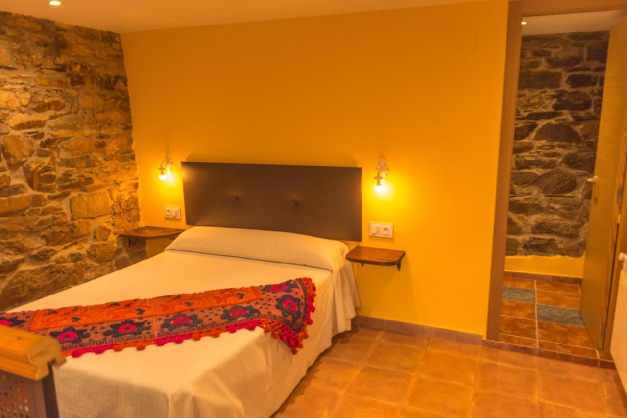 Apartamentos Rurales Tia Vicenta Santa Eulalia de Oscos Eksteriør billede
