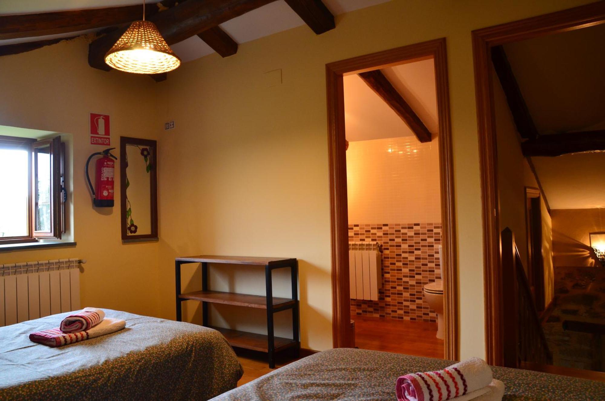 Apartamentos Rurales Tia Vicenta Santa Eulalia de Oscos Eksteriør billede