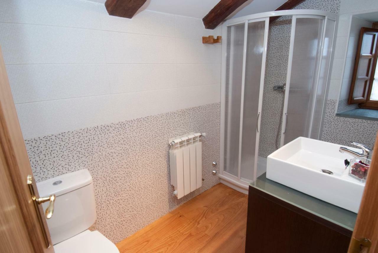 Apartamentos Rurales Tia Vicenta Santa Eulalia de Oscos Eksteriør billede